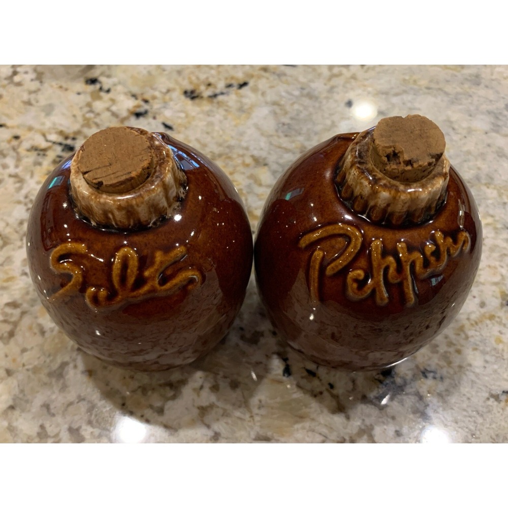 Vintage Salt & Pepper Shakers - Hull Pottery -‎ Brown Drip Glaze -Ovenproof-USA